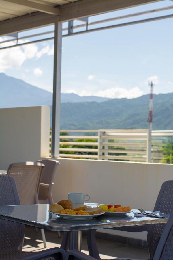Hotel Zamay Gaira ซันตามาร์ตา ภายนอก รูปภาพ